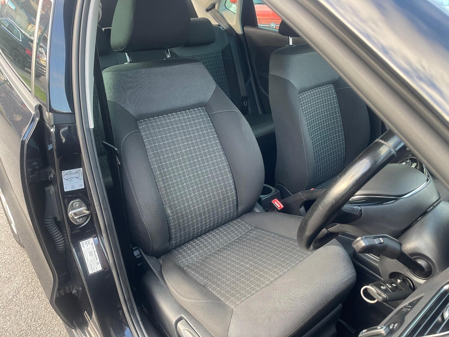 Used Volkswagen Polo 2016 for sale - 77838534: Photo 15