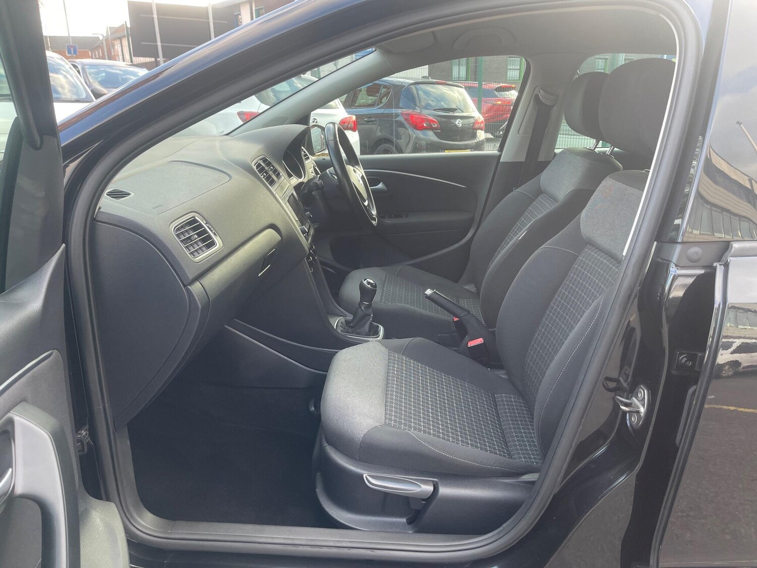 Used Volkswagen Polo 2016 for sale - 77838534: Photo 39