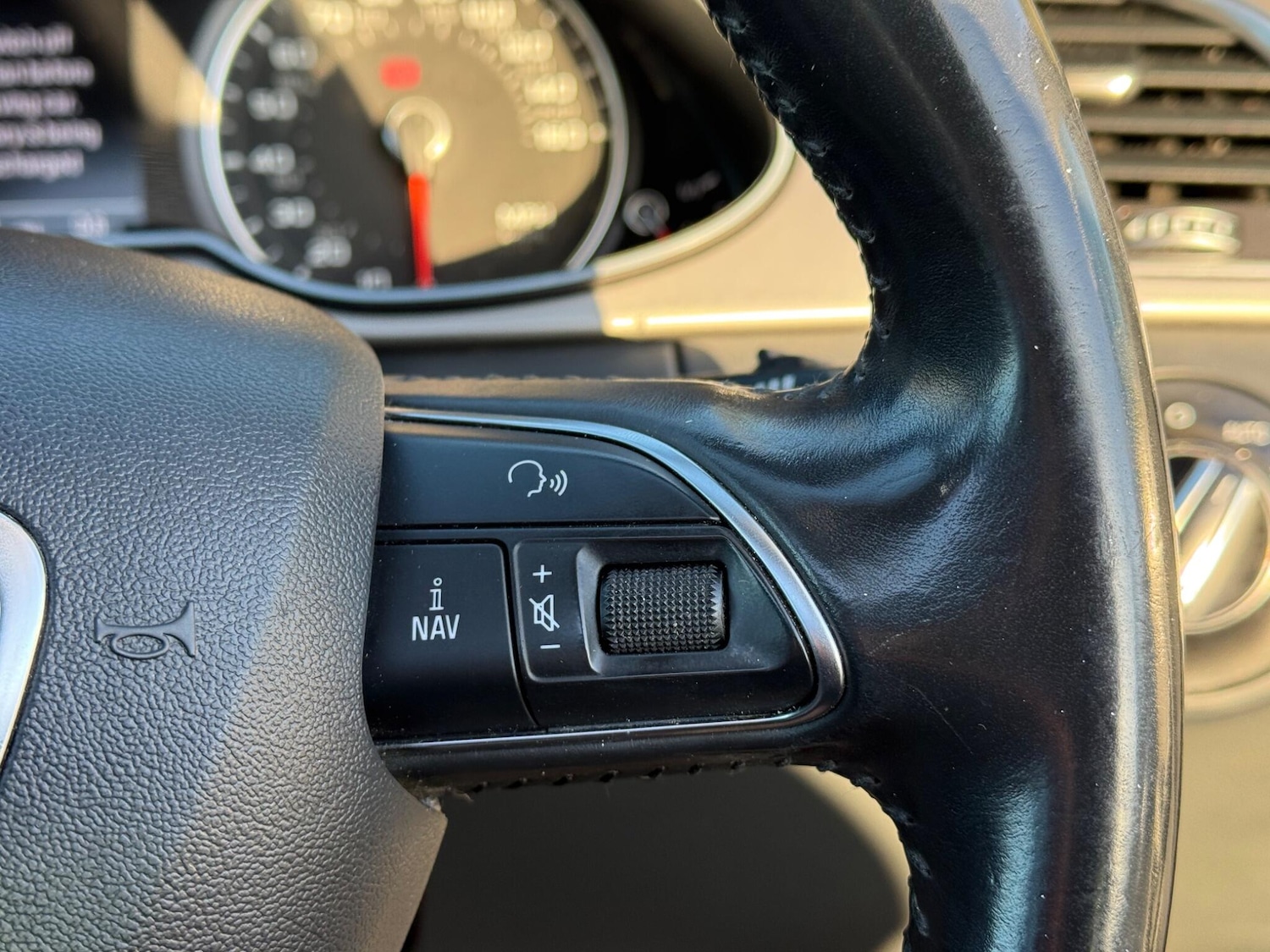 Used Audi A4 2013 for sale - 76645790: Photo 21