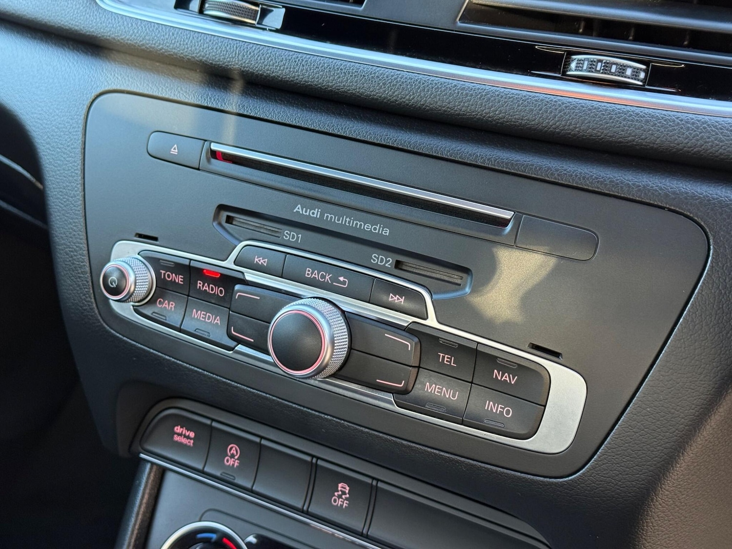 Used Audi Q3 for sale - 76999018: Photo 35