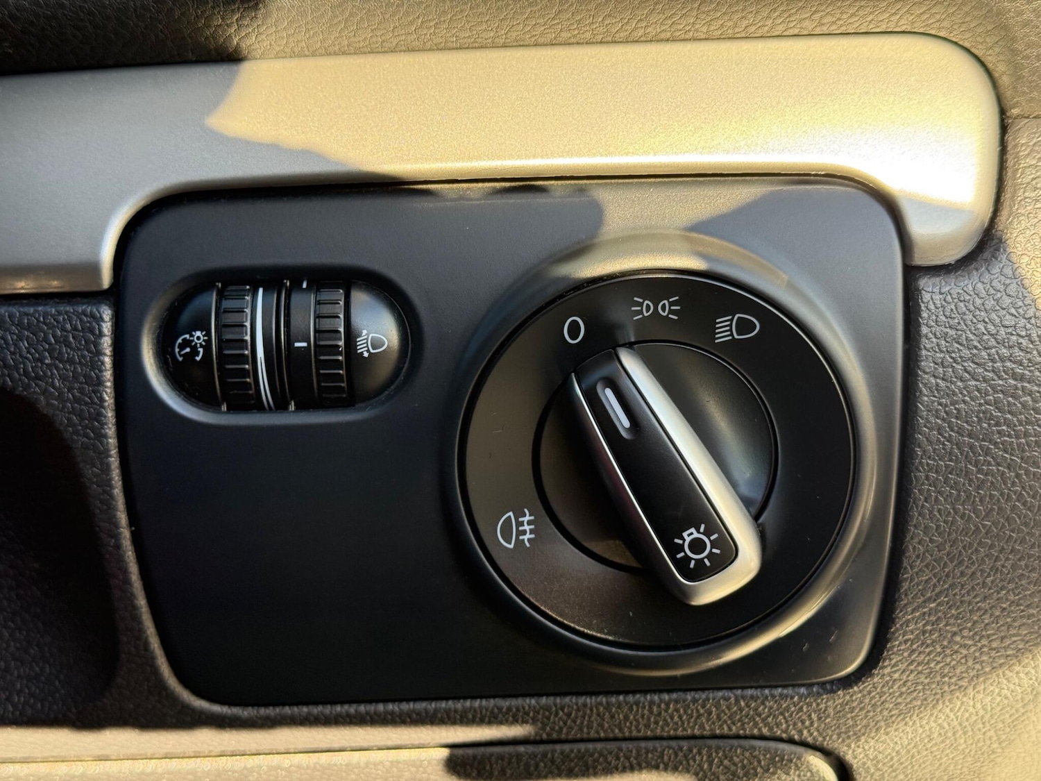 Used Volkswagen Golf 2011 for sale - 76645023: Photo 24