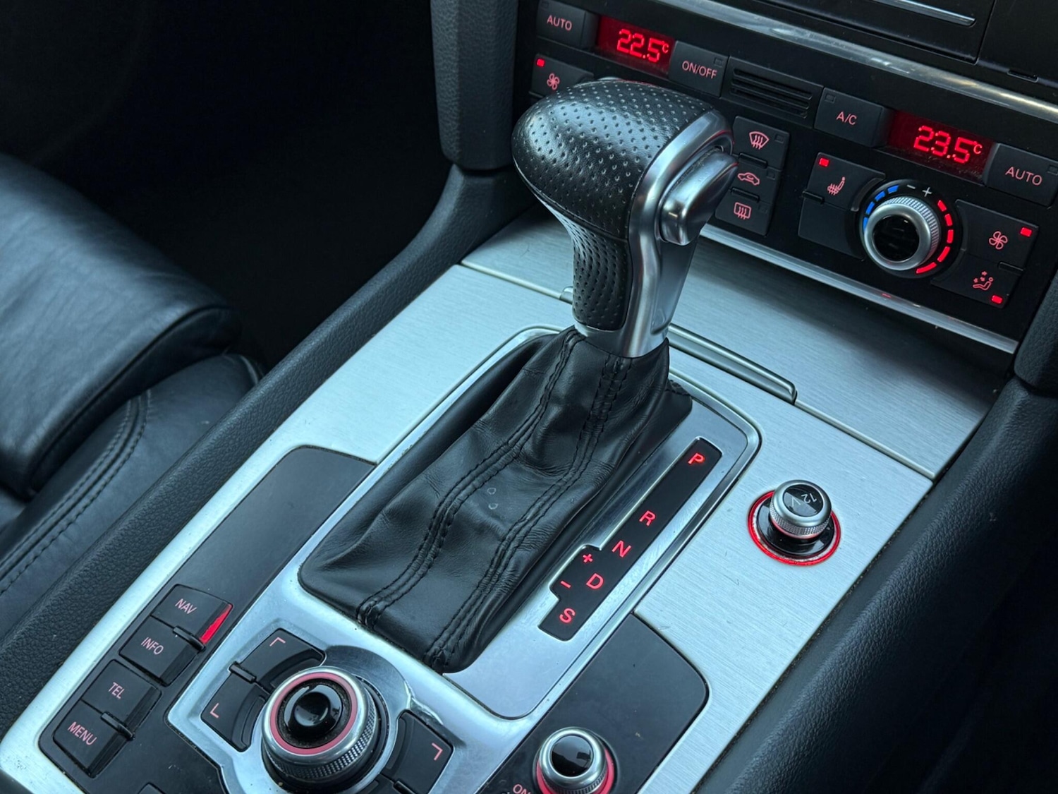 Used Audi Q7 2013 for sale - 76513020: Photo 21