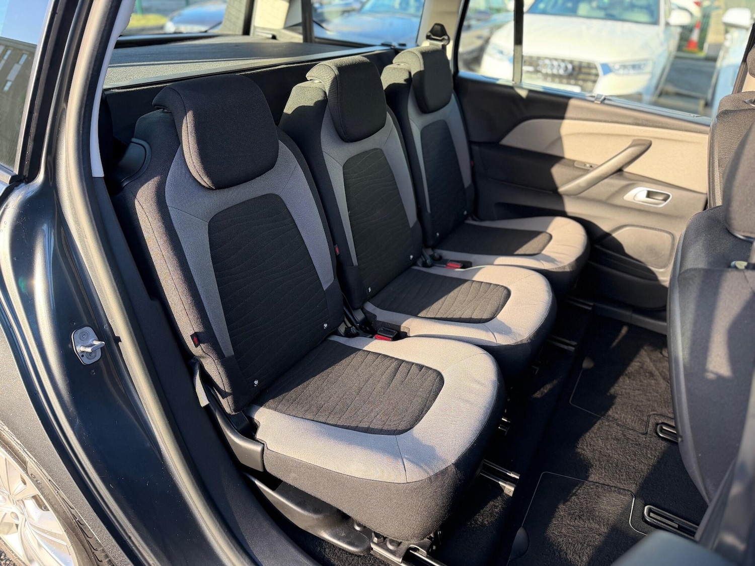 Used Citroen C4 Grand Picasso 2014 for sale - 76824060: Photo 12