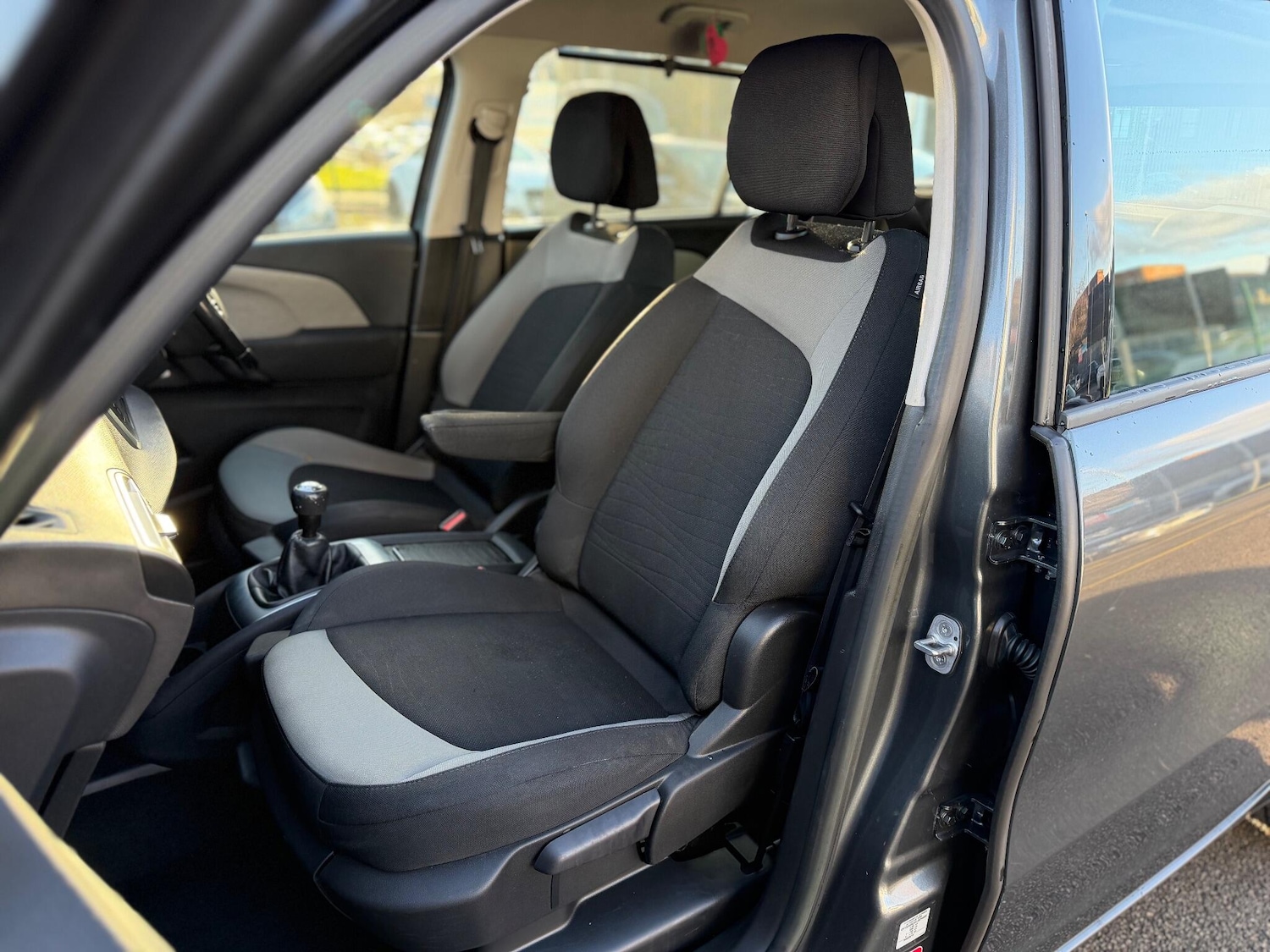 Used Citroen C4 Grand Picasso 2014 for sale - 76824060: Photo 30