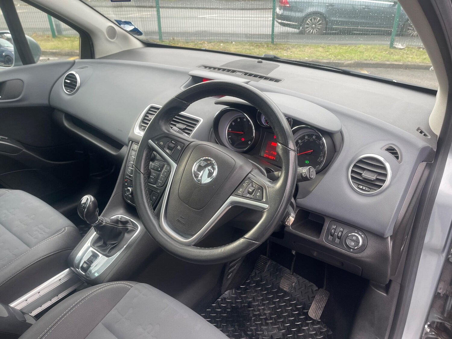 Used Vauxhall Meriva 2010 for sale - 77478583: Photo 9