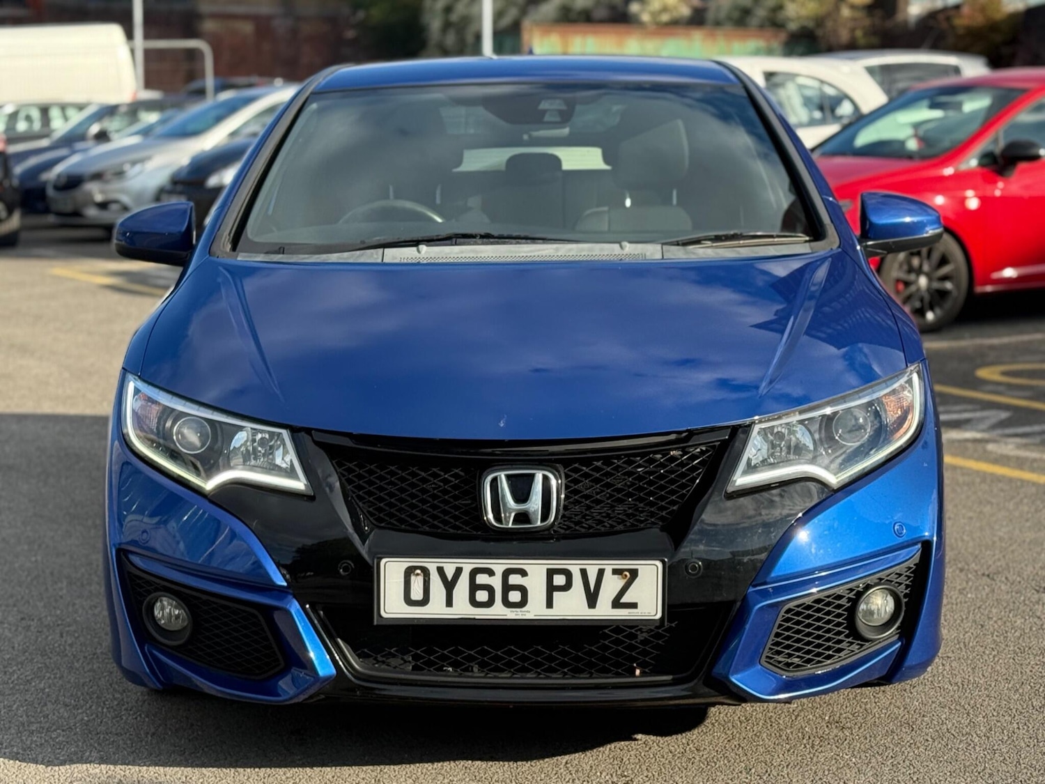 Used Honda Civic 2016 for sale - 76620625: Photo 2
