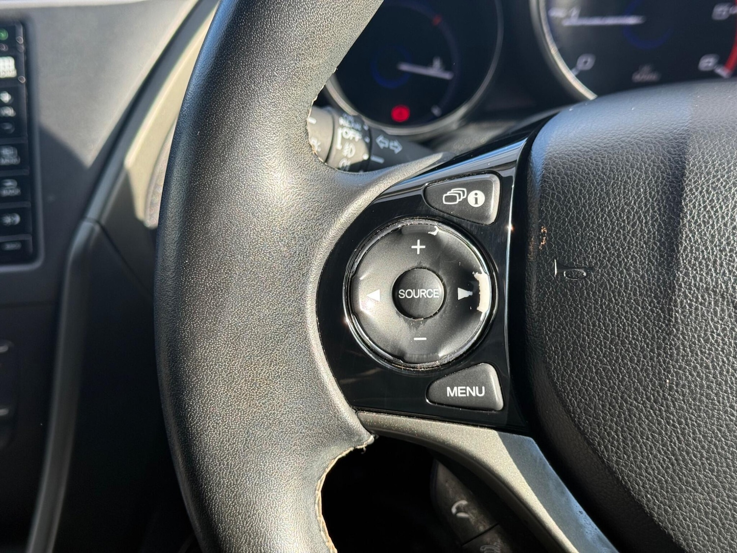 Used Honda Civic 2016 for sale - 76620625: Photo 20