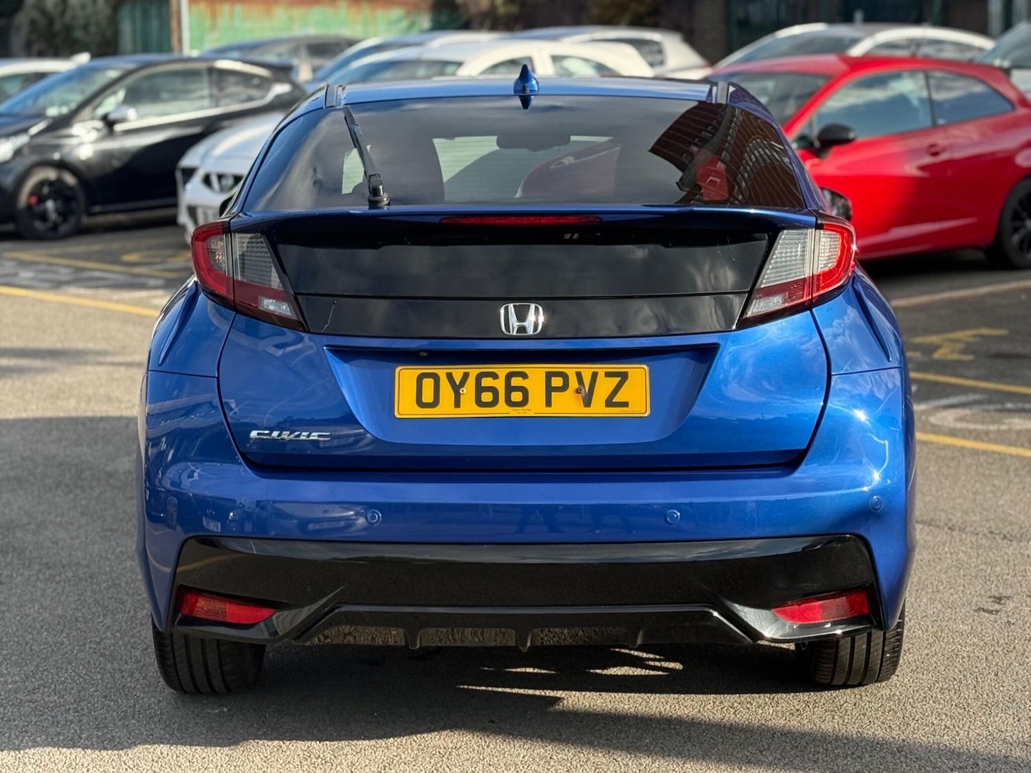 Used Honda Civic 2016 for sale - 76620625: Photo 7