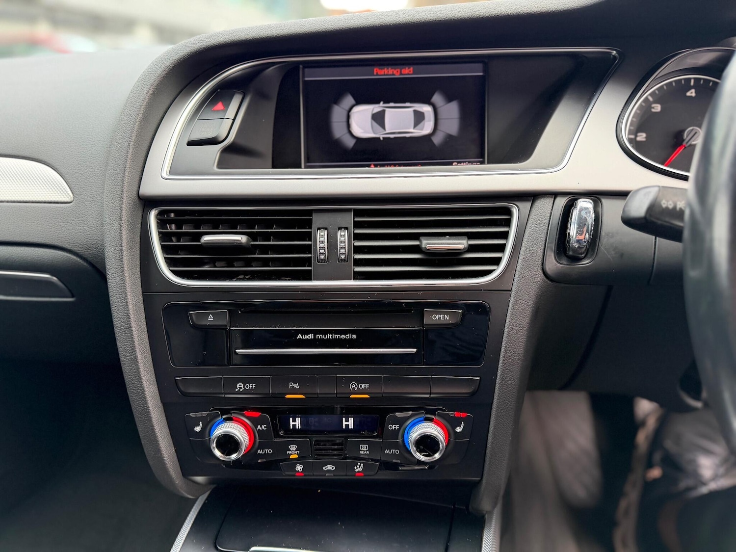 Used Audi A4 2014 for sale - 77155756: Photo 29