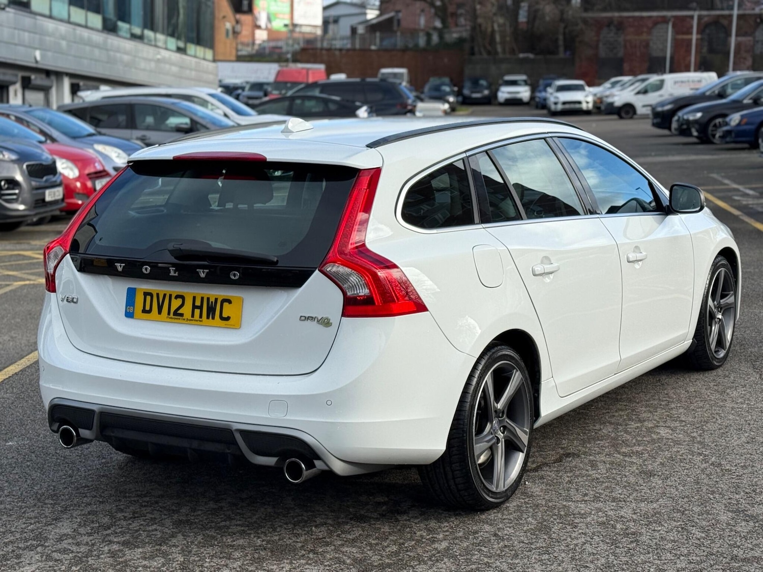 Used Volvo V60 2012 for sale - 77387638: Photo 10