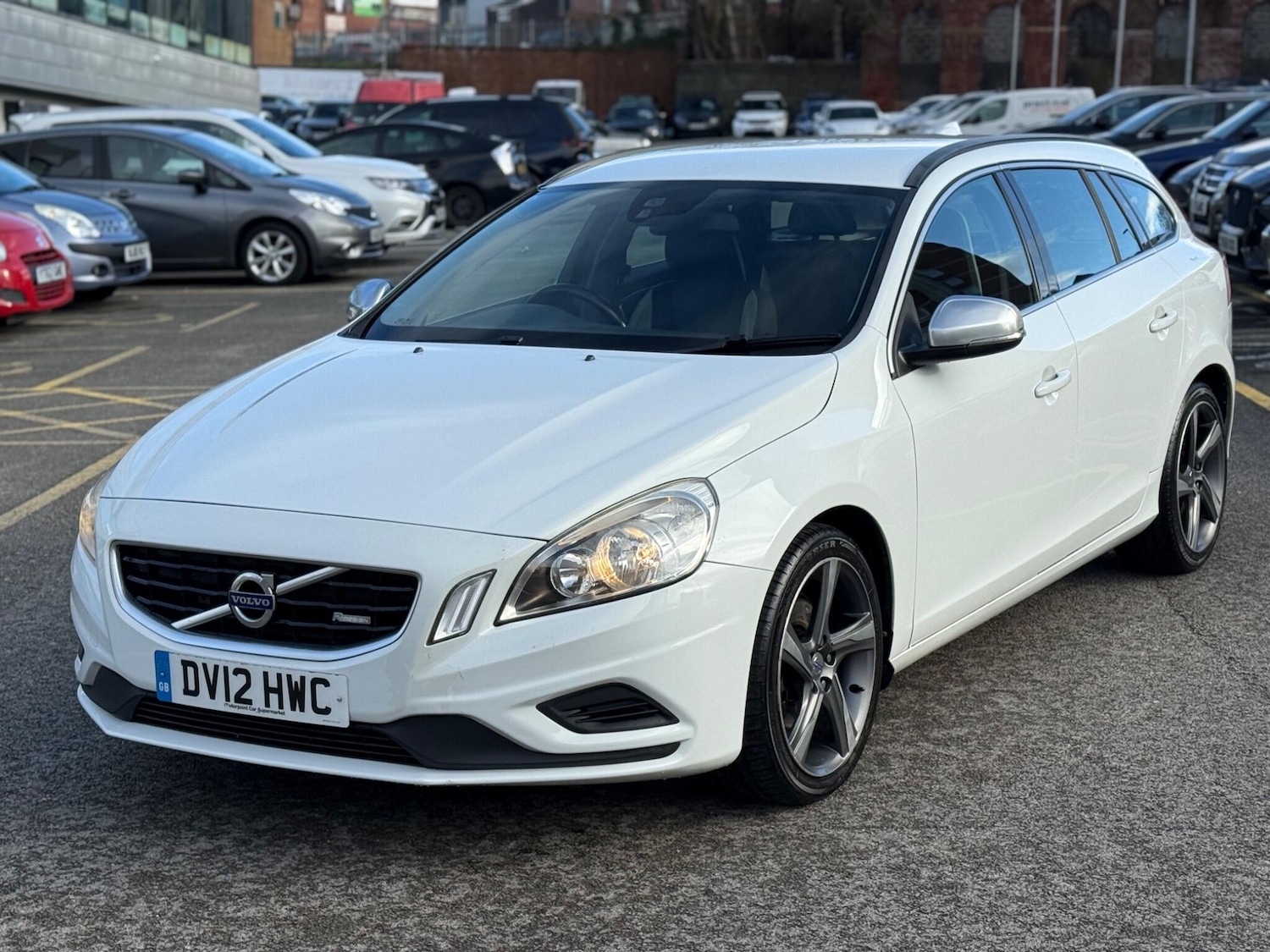 Used Volvo V60 2012 for sale - 77387638: Photo 4