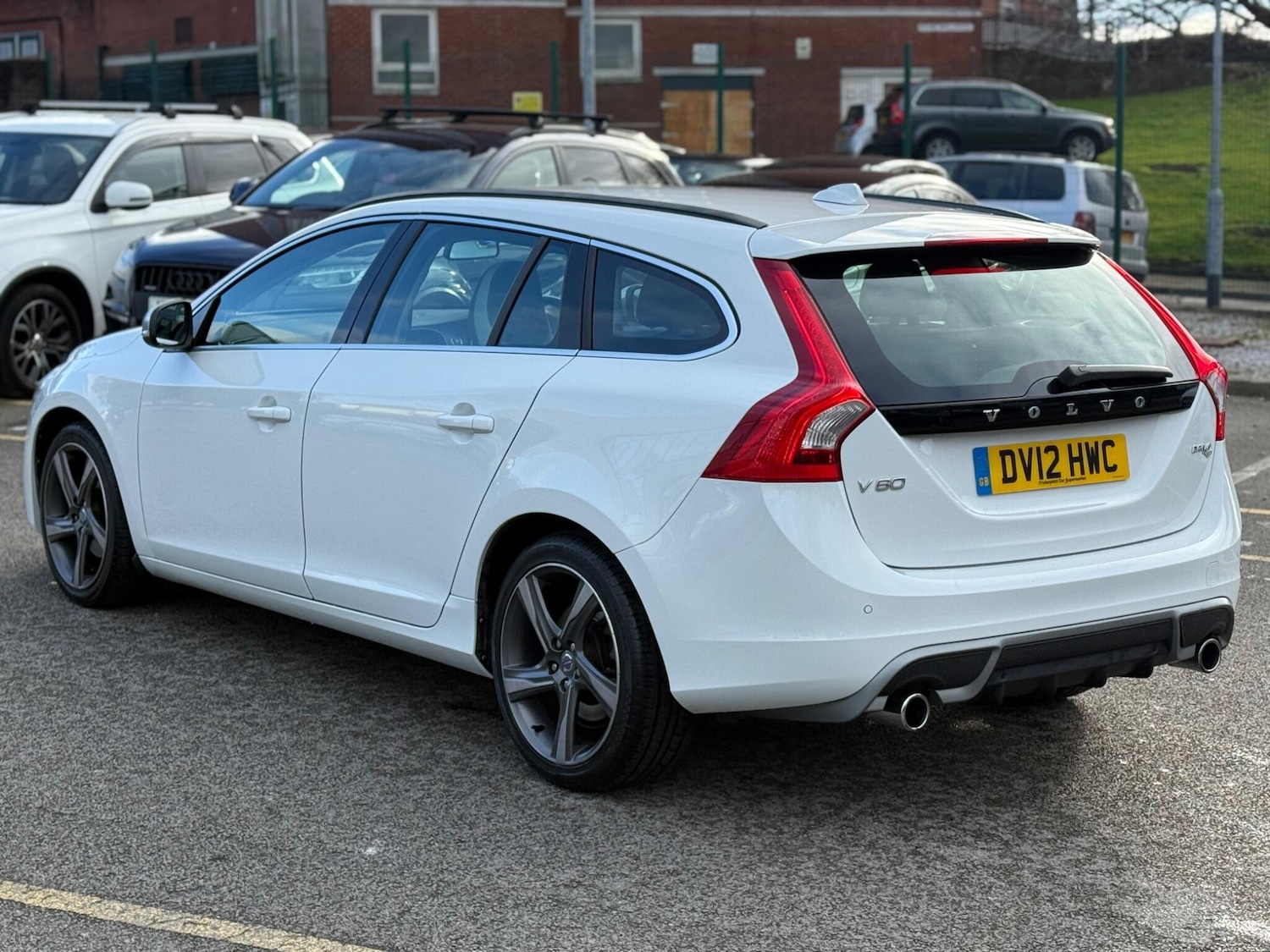 Used Volvo V60 2012 for sale - 77387638: Photo 5
