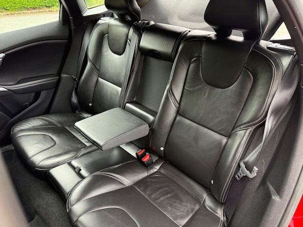 Used Volvo V40 2015 for sale - 75214867: Photo 19