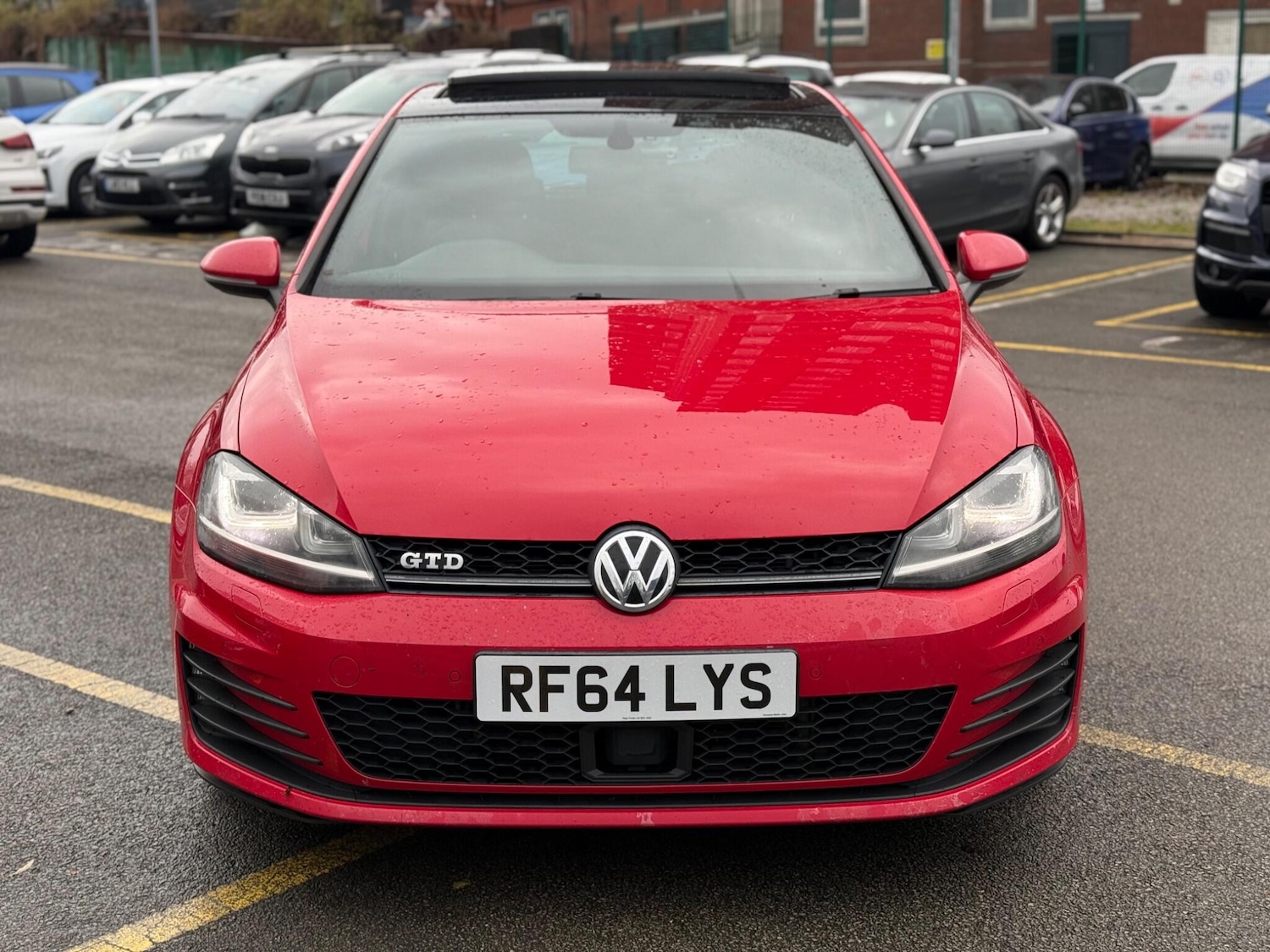 Used Volkswagen Golf 2014 for sale - 76592875: Photo 2