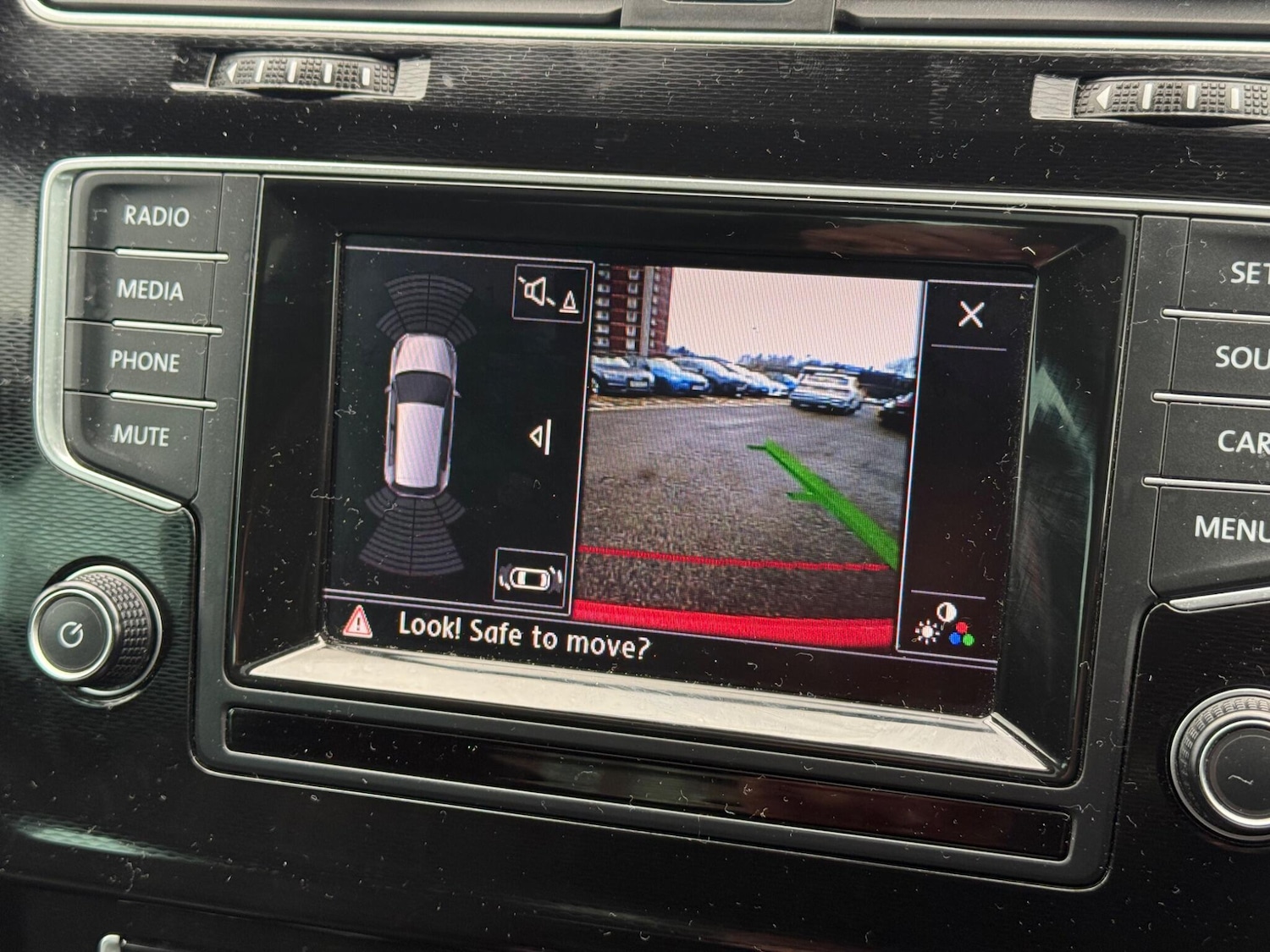 Used Volkswagen Golf 2014 for sale - 76592875: Photo 9