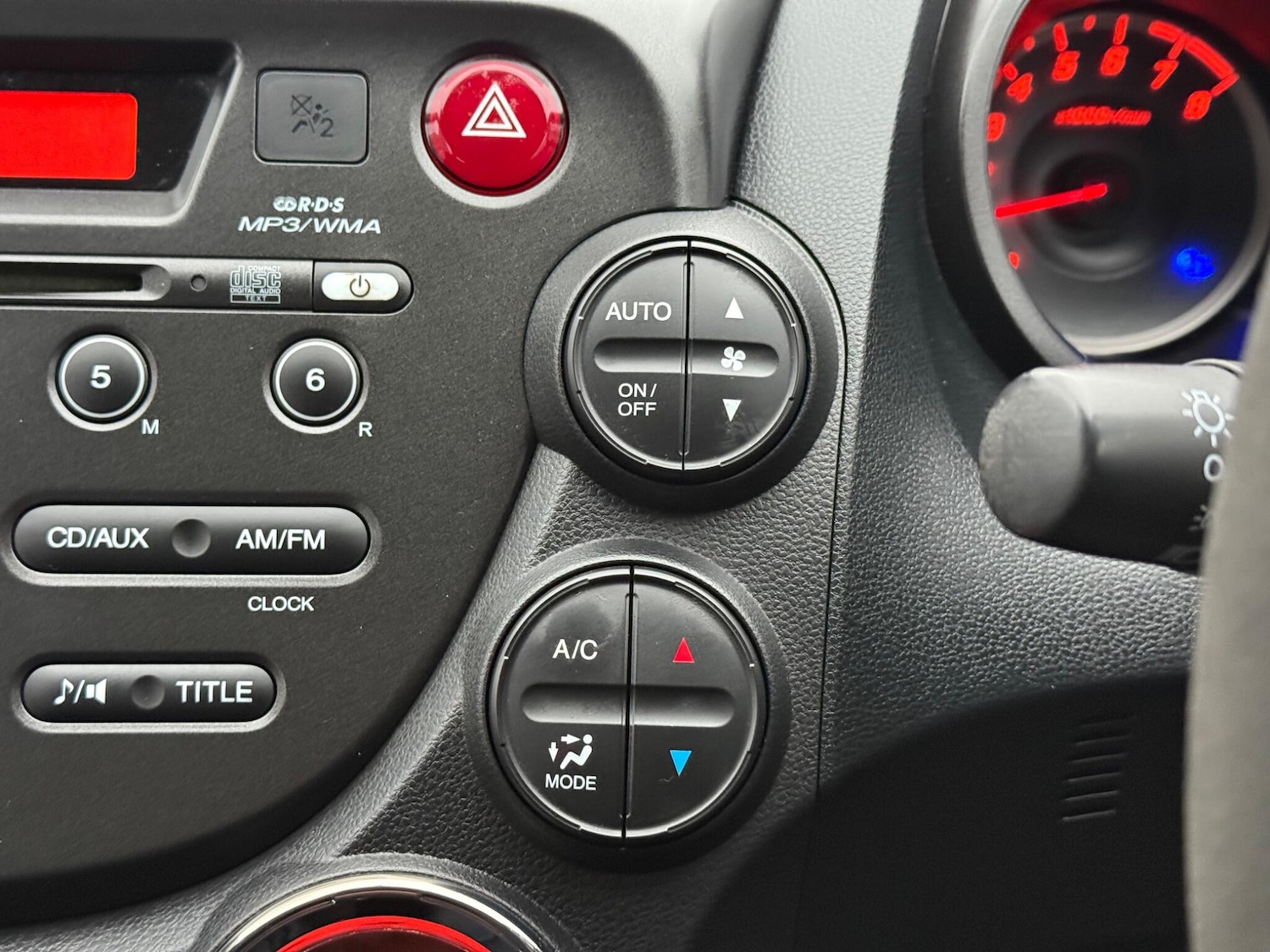 Used Honda Jazz 2012 for sale - 77670711: Photo 24