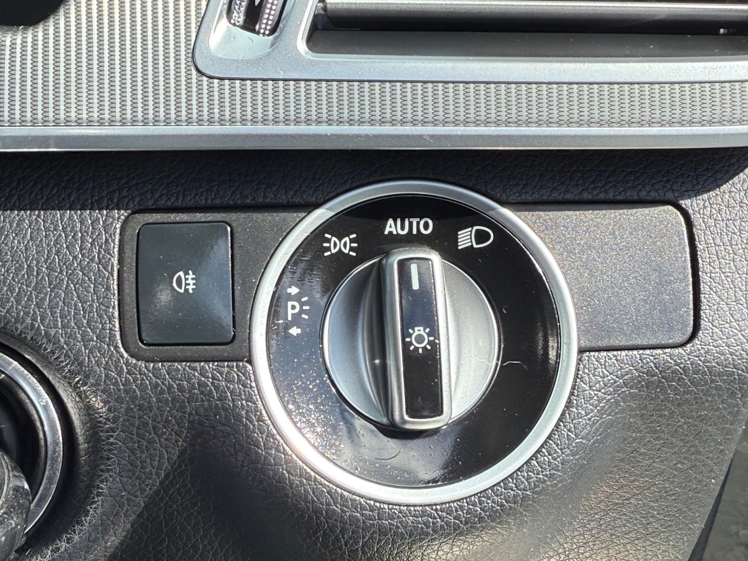 Used Mercedes-Benz E Class 2016 for sale - 77330329: Photo 30