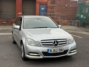 Used Mercedes-Benz C Class 2012 for sale - 76765322: Photo