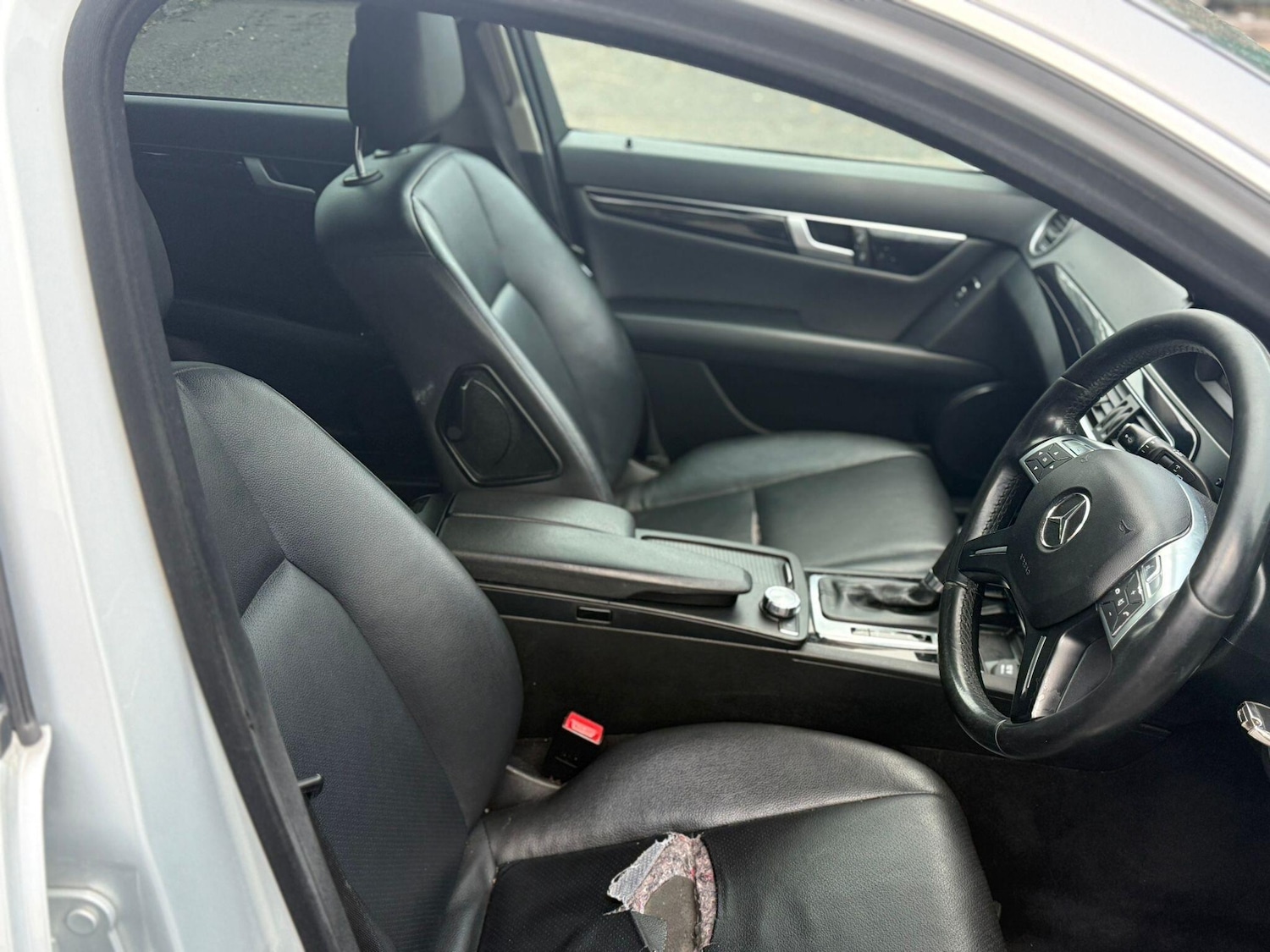 Used Mercedes-Benz C Class 2012 for sale - 76765322: Photo 9