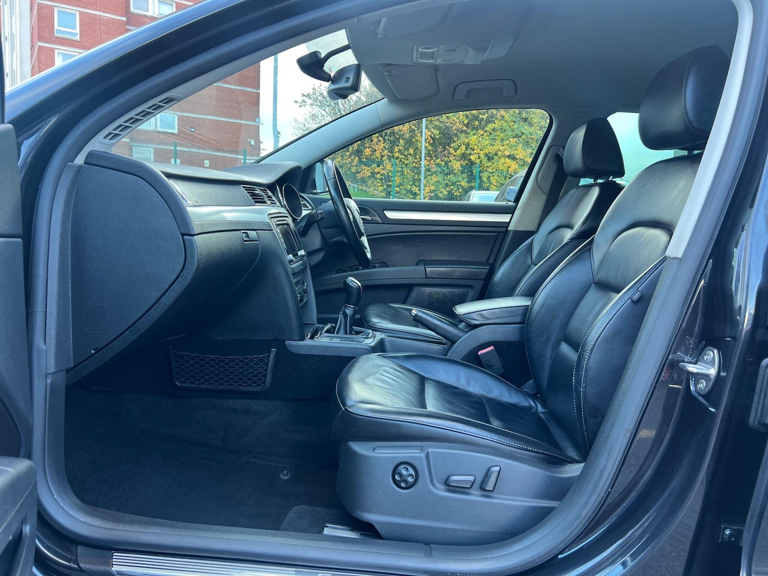 Used Skoda Superb 2012 for sale - 76371293: Photo 32