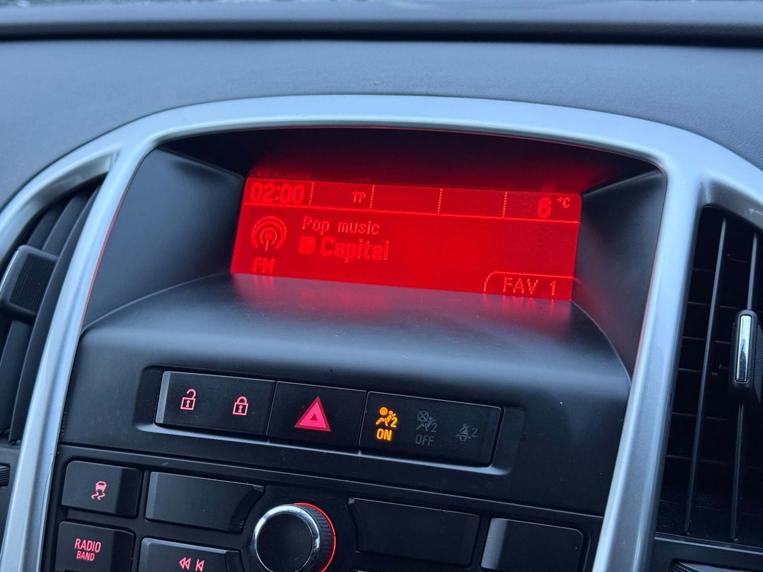 Used Vauxhall Astra 2015 for sale - 77882992: Photo 23