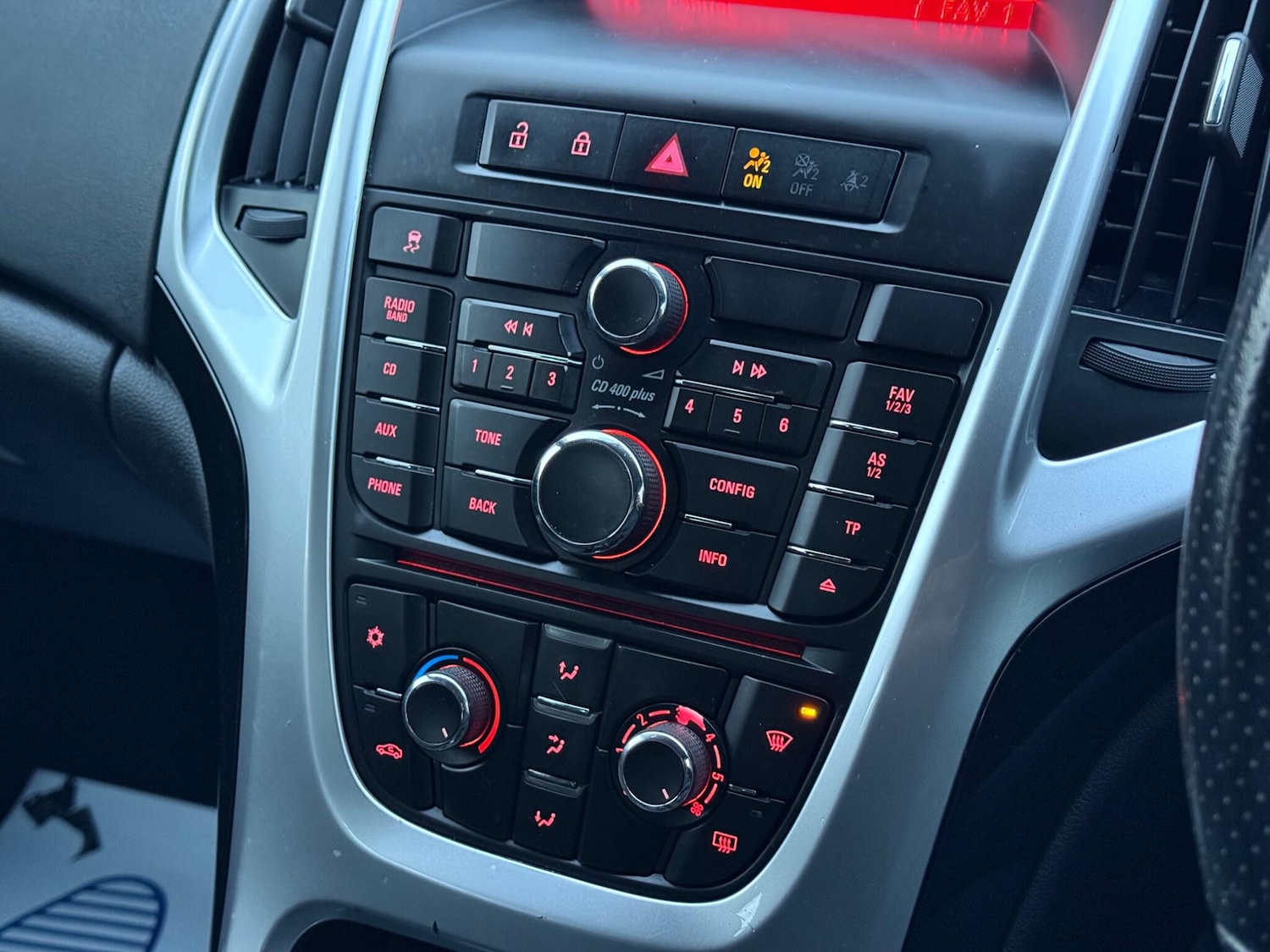 Used Vauxhall Astra 2015 for sale - 77882992: Photo 24