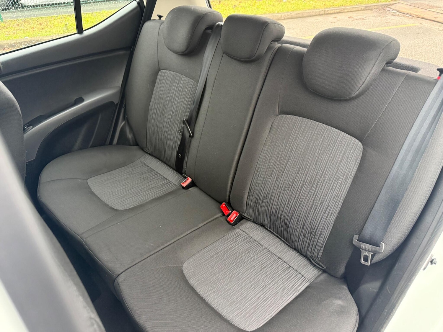 Used Hyundai i10 2012 for sale - 77155585: Photo 14