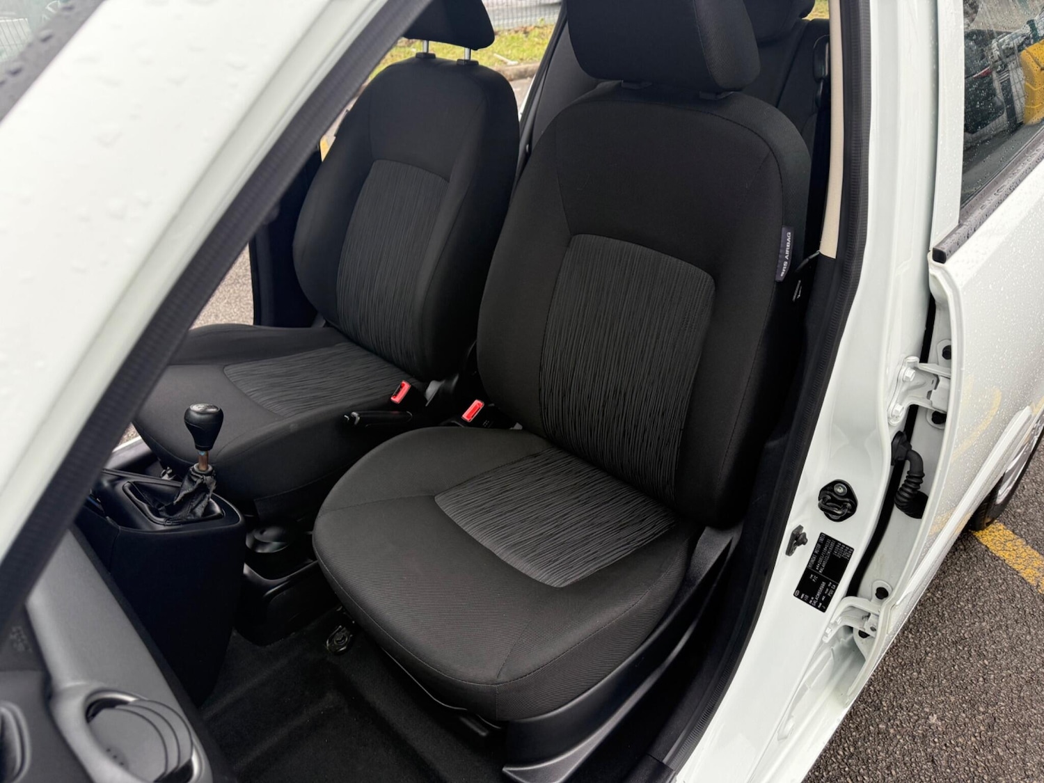 Used Hyundai i10 2012 for sale - 77155585: Photo 24