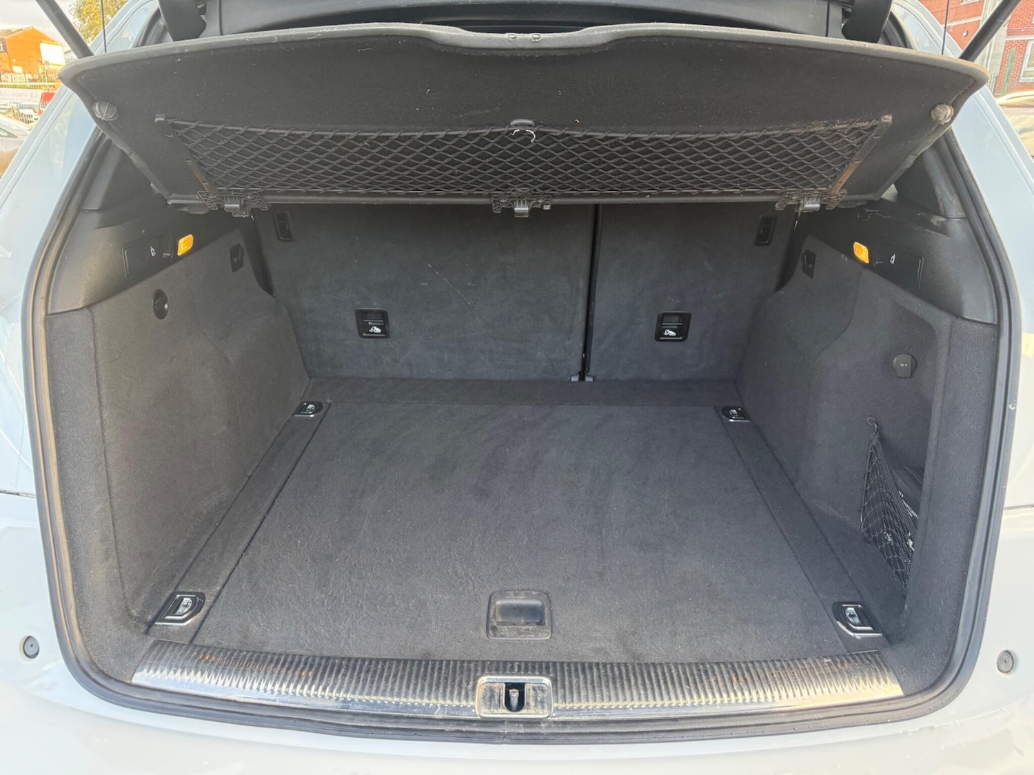 Used Audi Q5 2014 for sale - 76408735: Photo 30