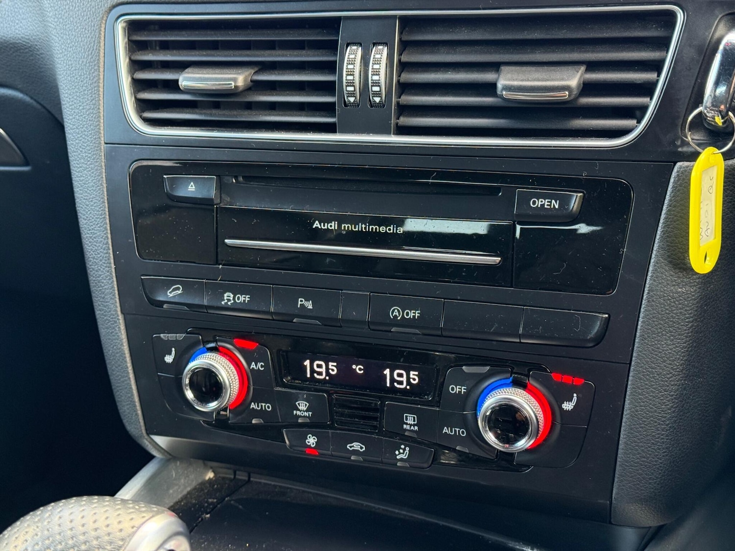 Used Audi Q5 2014 for sale - 76408735: Photo 33