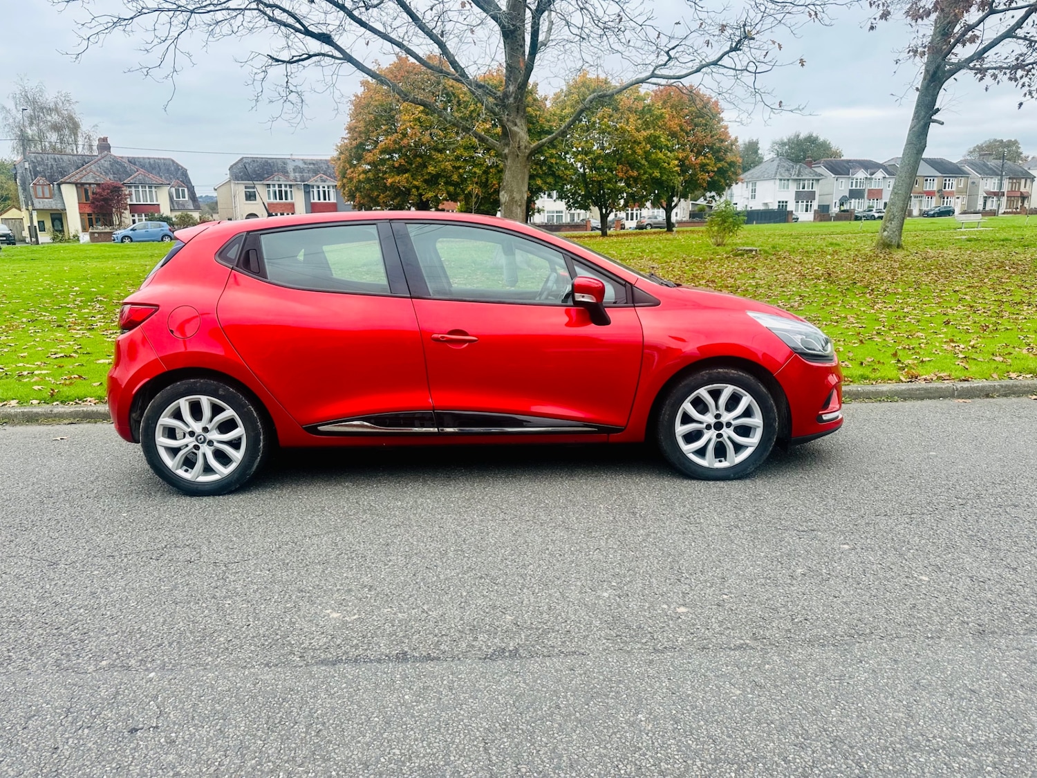 Used Renault Clio 2017 for sale - 76231431: Photo 3