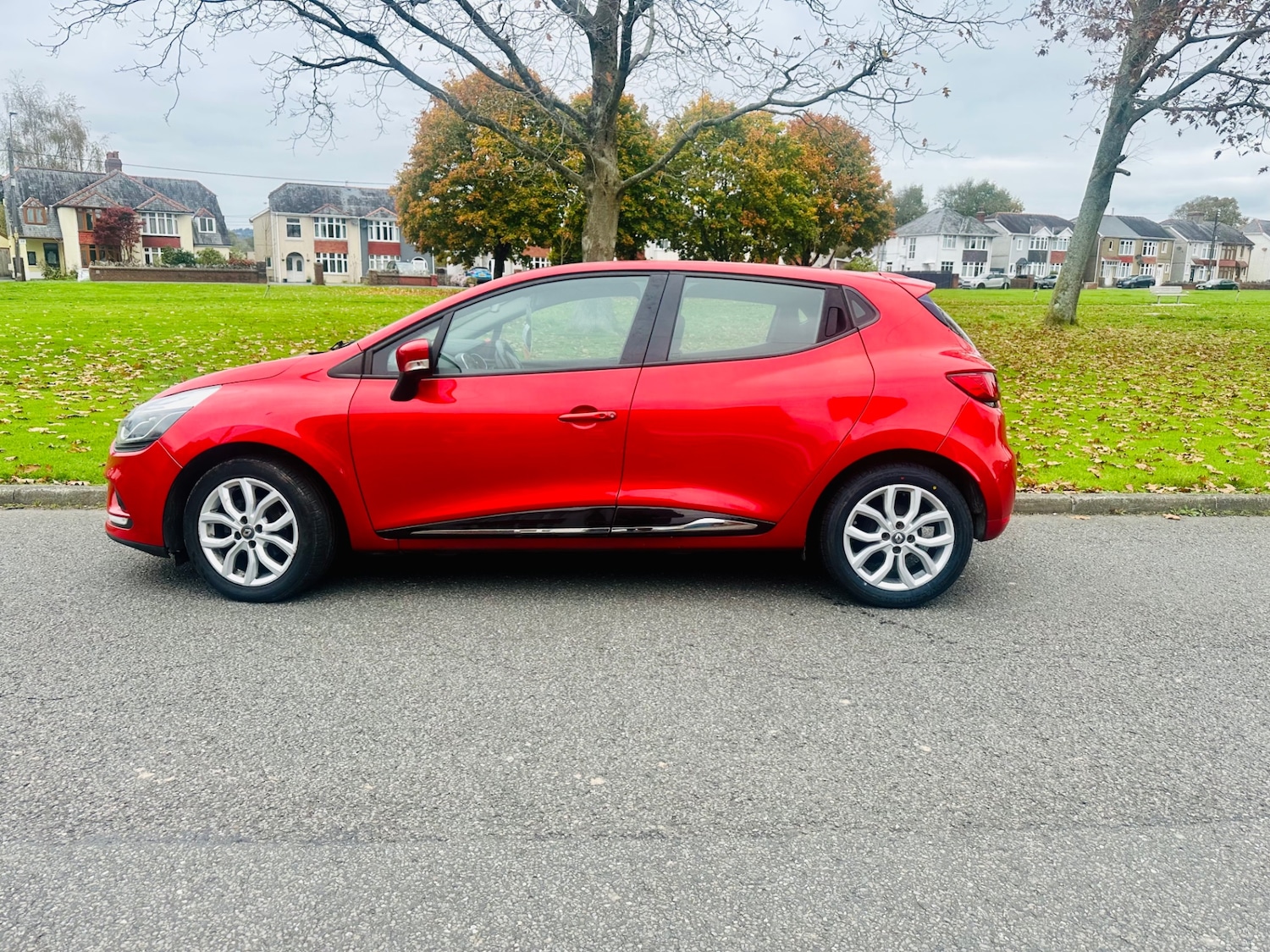Used Renault Clio 2017 for sale - 76231431: Photo 4
