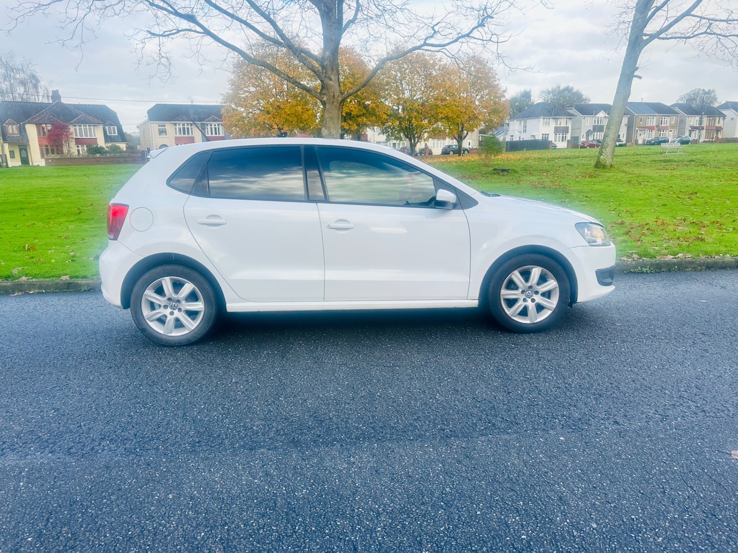 Used Volkswagen Polo 2011 for sale - 76391262: Photo 3