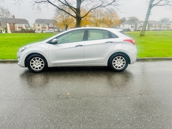 Used Hyundai i30 2012 for sale - 76464027: Photo