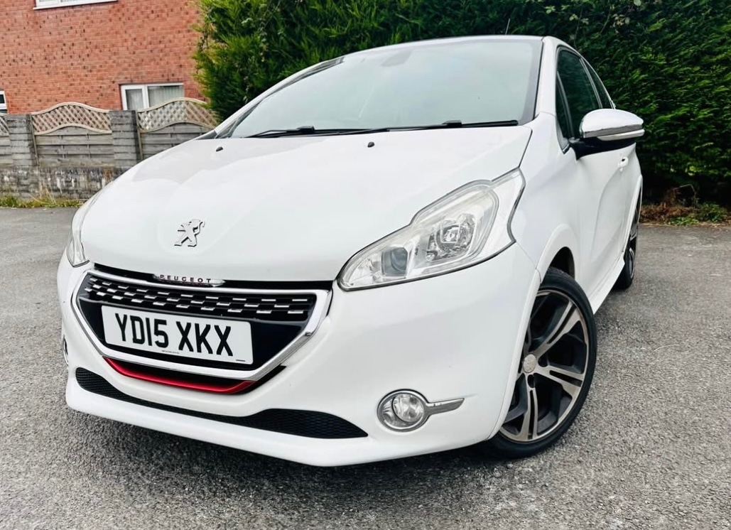 Used Peugeot 208 2015 for sale - 76476732: Photo 1