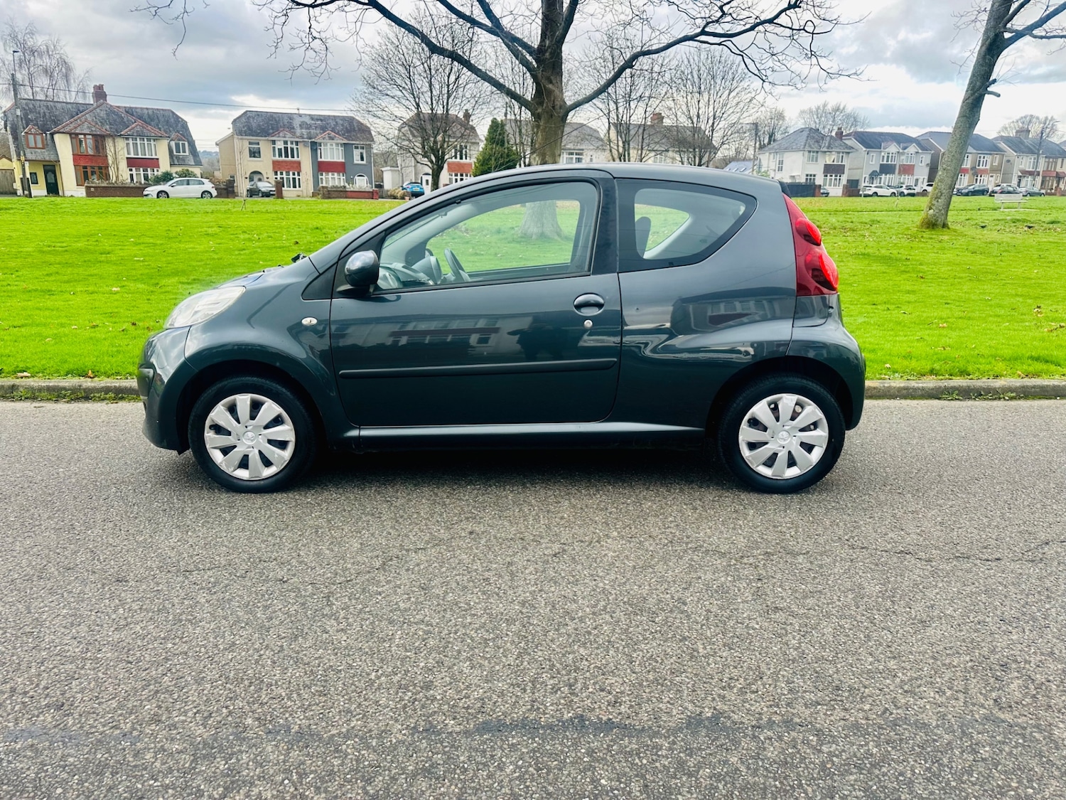 Used Peugeot 107 2013 for sale - 76611667: Photo 6
