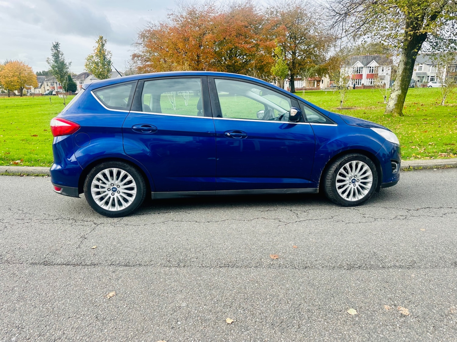 Used Ford C-Max 2014 for sale - 76391905: Photo 3
