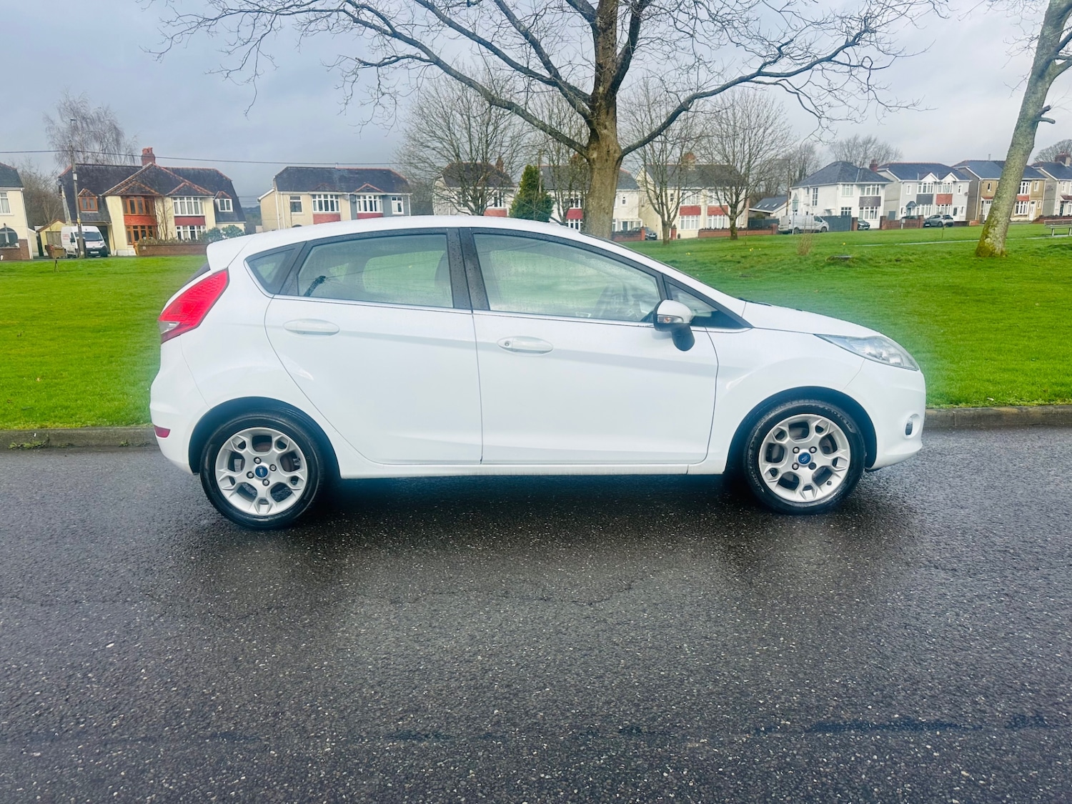 Used Ford Fiesta 2011 for sale - 77812948: Photo 3