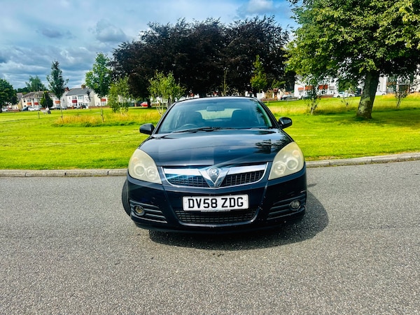 Used Vauxhall Vectra 2008 for sale - 75344456: Photo 2