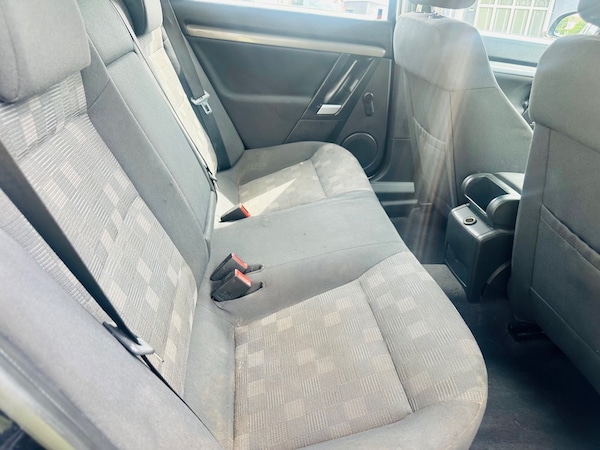 Used Vauxhall Vectra 2008 for sale - 75344456: Photo 8