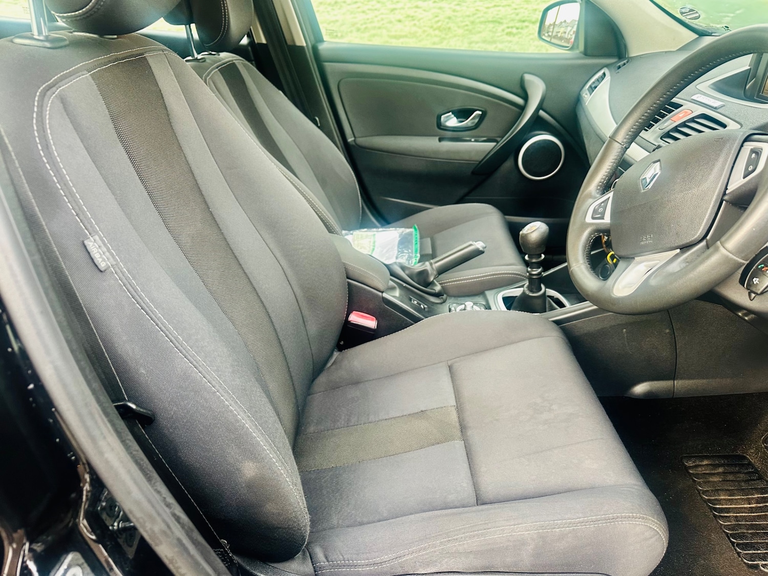 Used Renault Megane 2011 for sale - 77195212: Photo 10