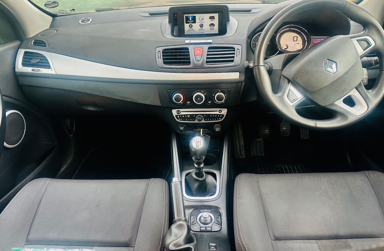 Used Renault Megane 2011 for sale - 77195212: Photo 6