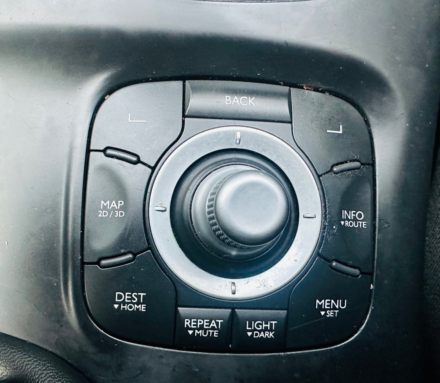 Used Renault Megane 2011 for sale - 77195212: Photo 9