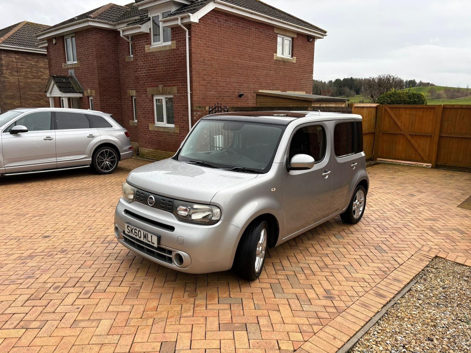 Used Nissan Cube 2010 for sale - 77365550: Photo 2