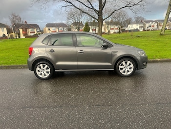 Used Volkswagen Polo 2012 for sale - 76968454: Photo