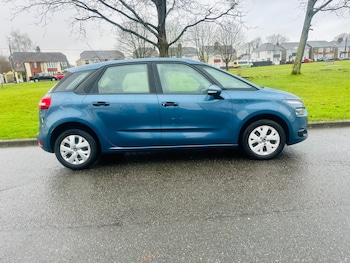 Used Citroen C4 Picasso 2014 for sale - 77168131: Photo