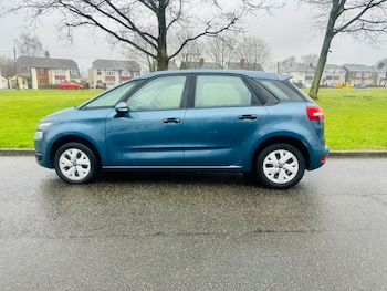 Used Citroen C4 Picasso 2014 for sale - 77168131: Photo