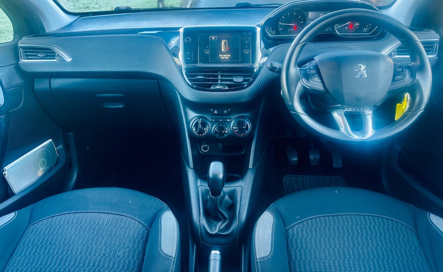 Used Peugeot 208 2016 for sale - 76735674: Photo 5