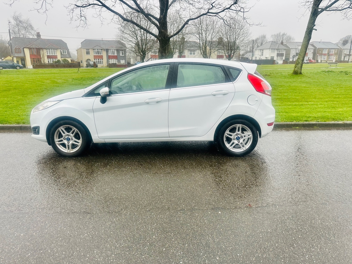 Used Ford Fiesta 2013 for sale - 77678735: Photo 4