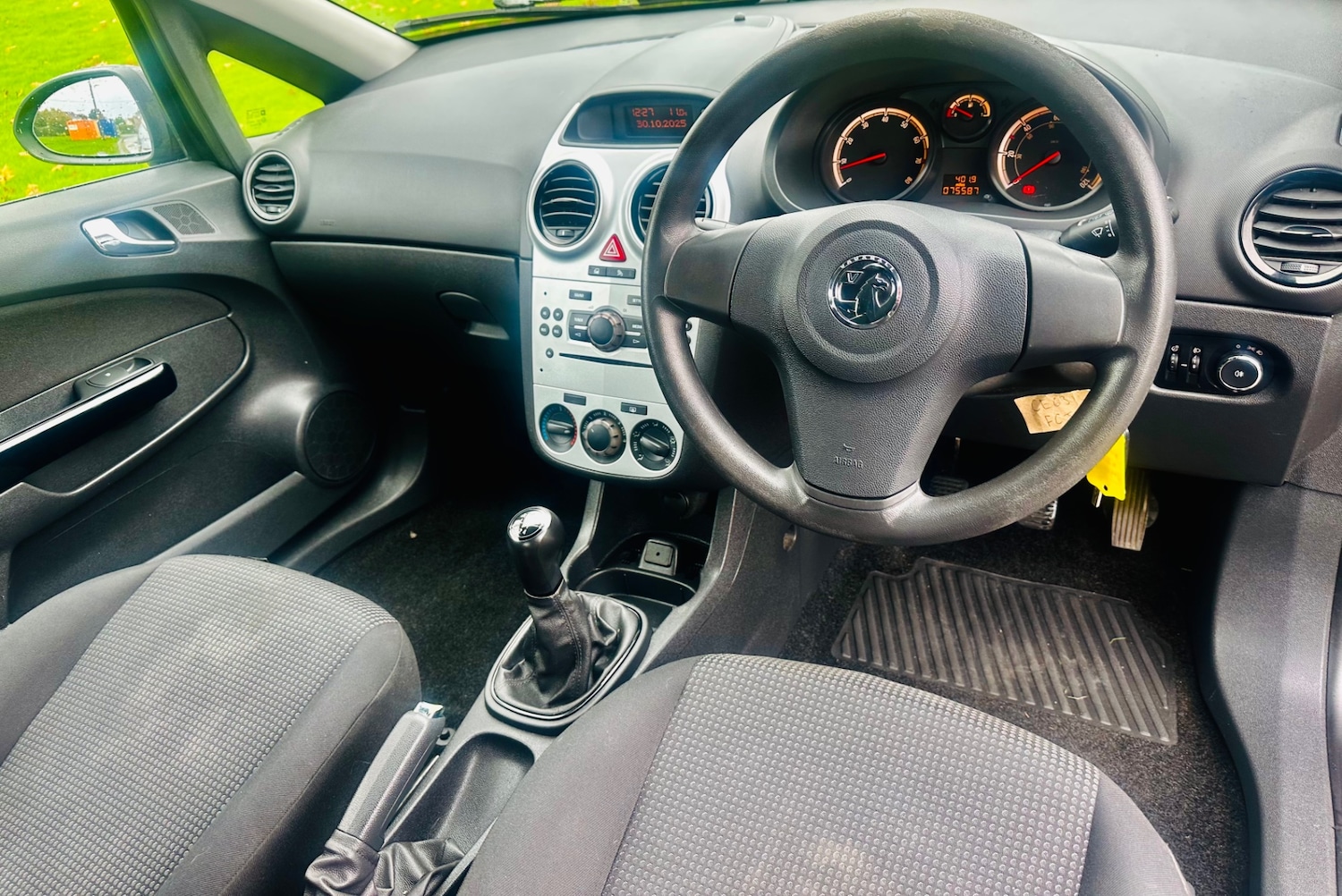 Used Vauxhall Corsa 2013 for sale - 76412836: Photo 6